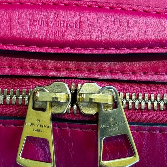 Louis Vuitton Monogram Saintonge Crossbody in Freesia Pink - Picture 6 of 15